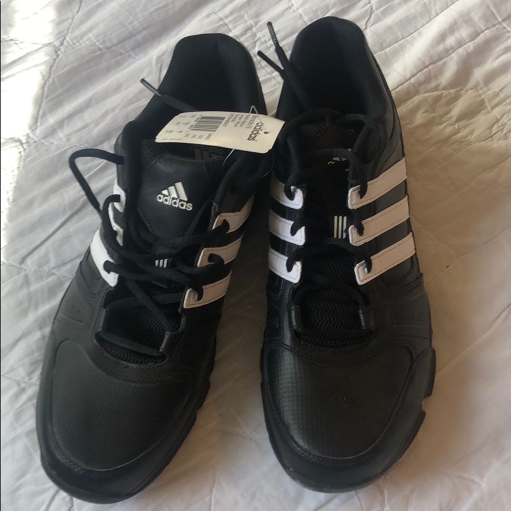 adidas Barracks F9